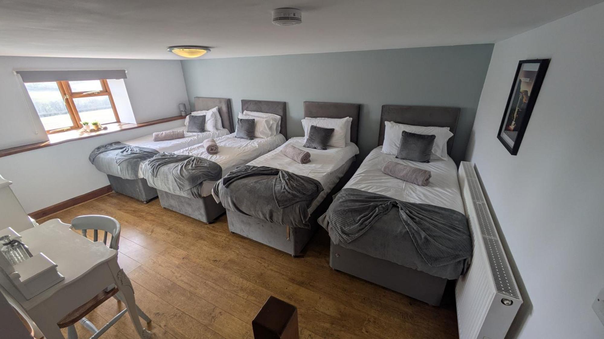 Vale Farm Cottages Brecon Ngoại thất bức ảnh